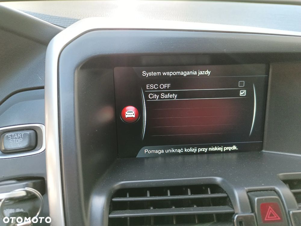 Volvo XC 60 D4 Drive-E Momentum - 10