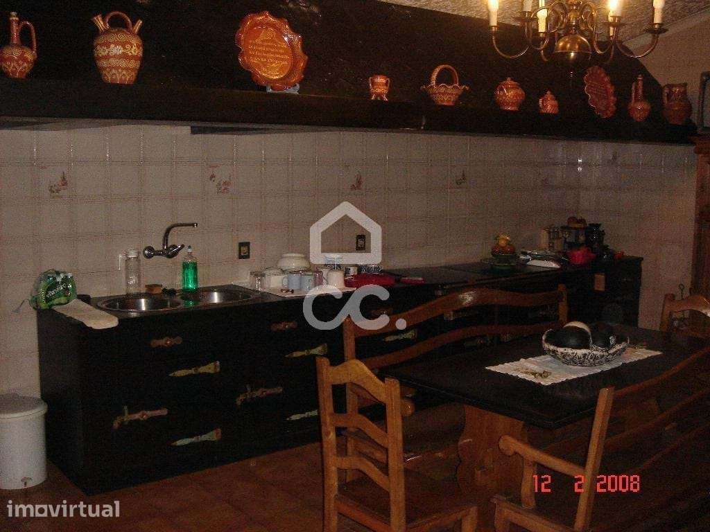 Moradia isolada - Moradia V4 - Grande imagem: 5/18