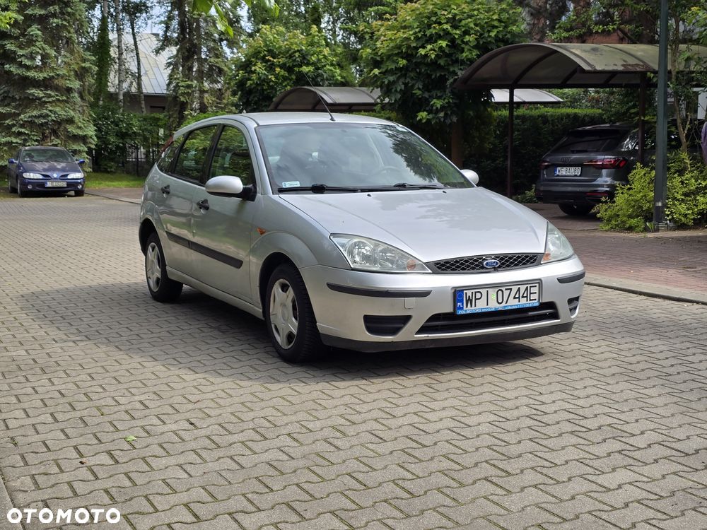 Ford Focus 1.6 Comfort - 3