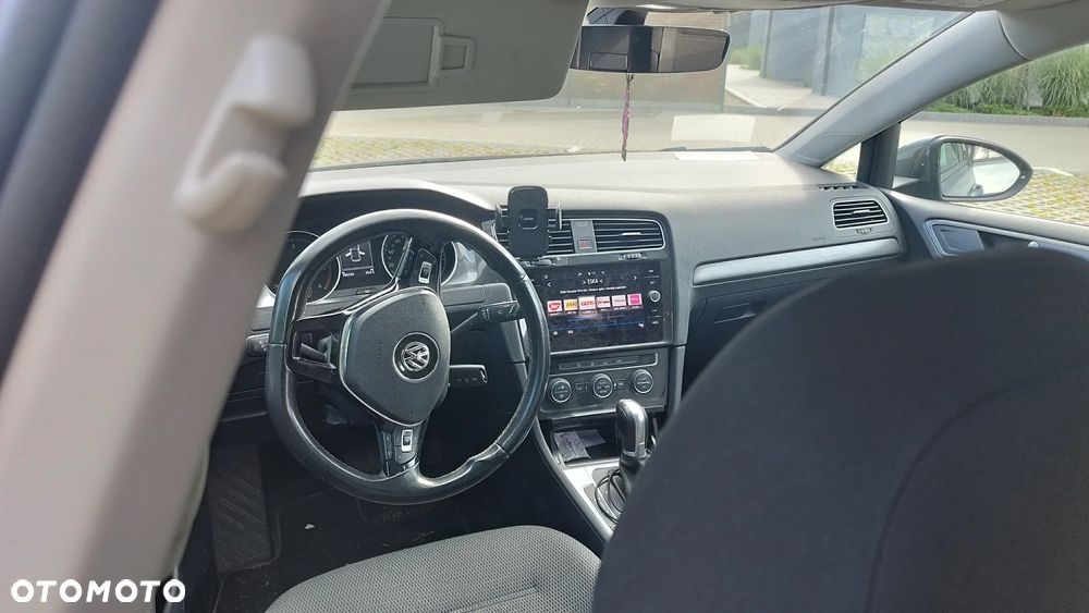 Volkswagen Golf 1.6 TDI BMT Highline DSG - 13