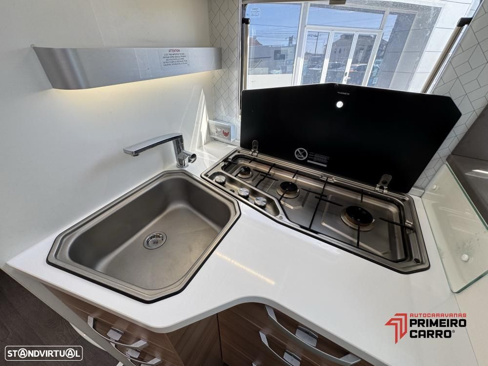 Adria Matrix 640 DC GT Edition c.central e basculante - 10