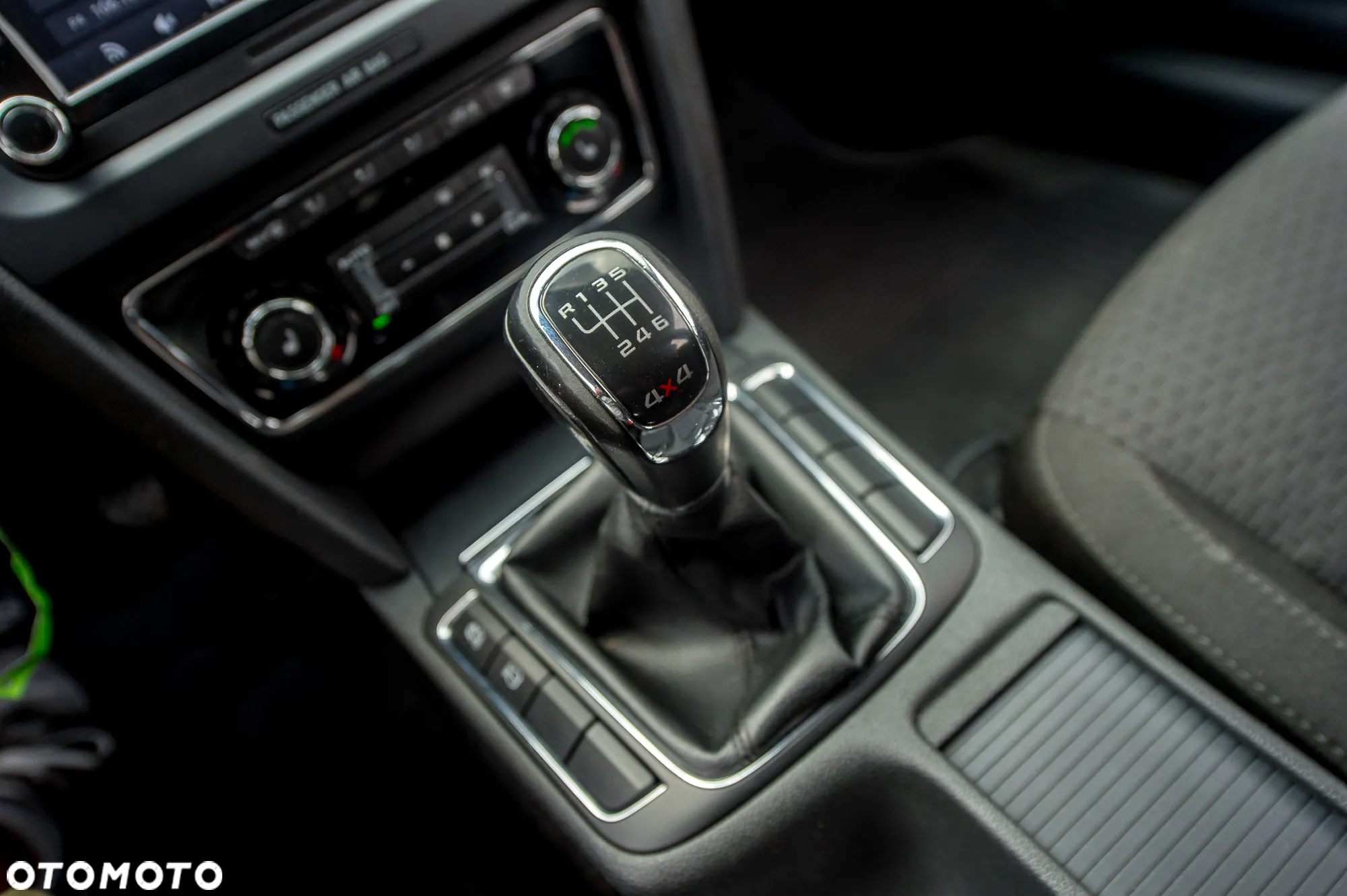 Skoda Superb Combi 2.0 TDI Exclusive - 31