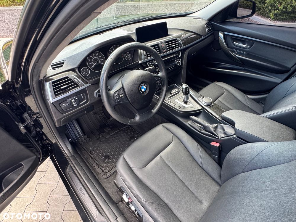 BMW Seria 3 320i GPF Luxury Line Purity sport - 13