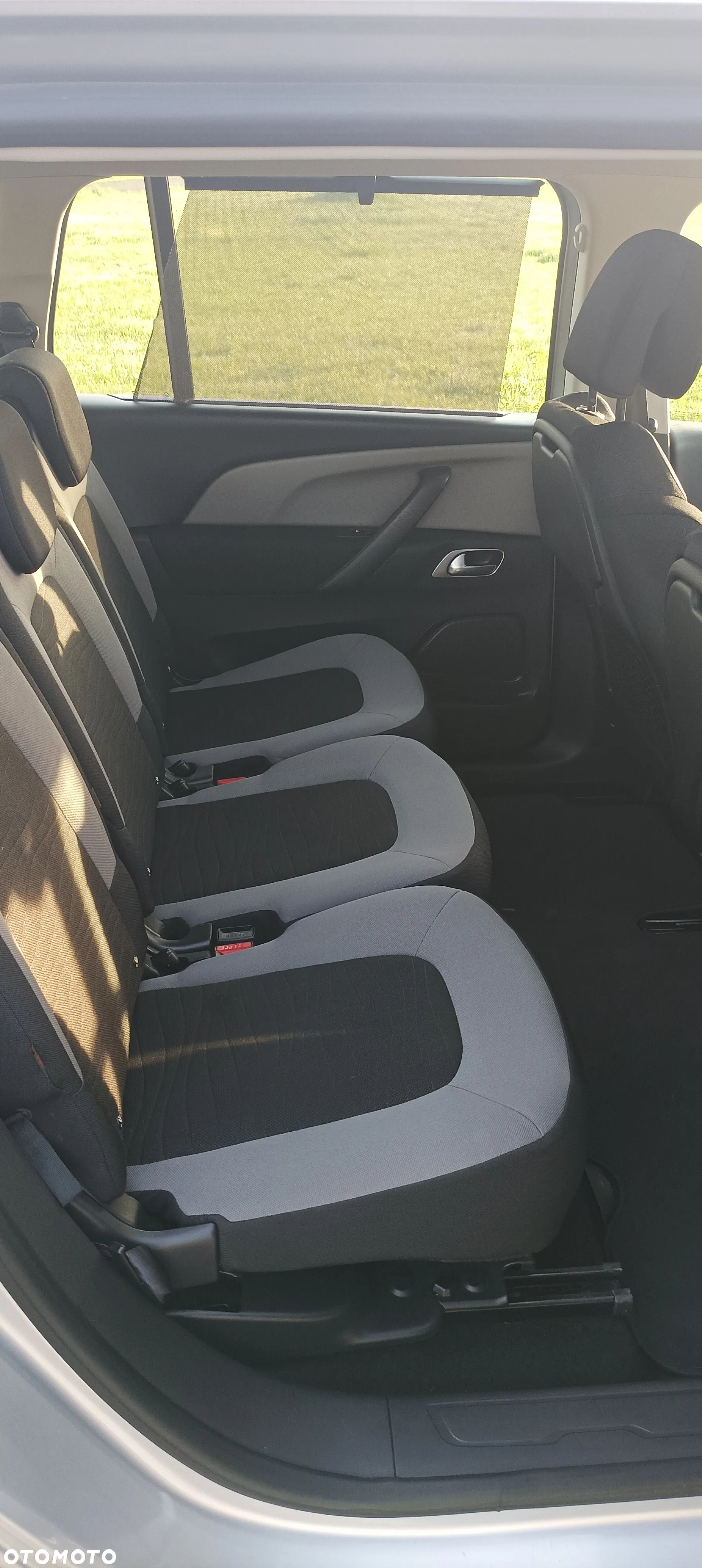 Citroën C4 Grand Picasso e-HDi 115 Intensive - 11