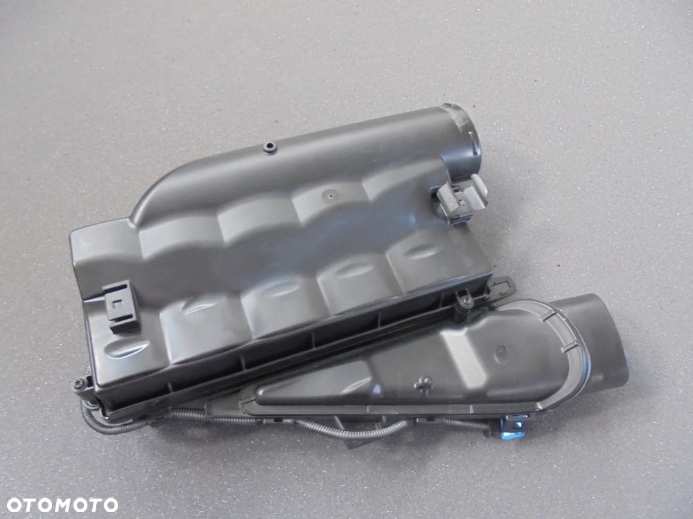 MERCEDES ML GL GLS 4,7 V8 BENZYNA OBUDOWA FILTRA POWIETRZA 278 - 2