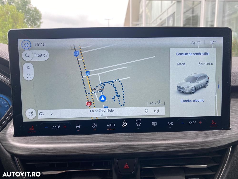 Ford Kuga - 24