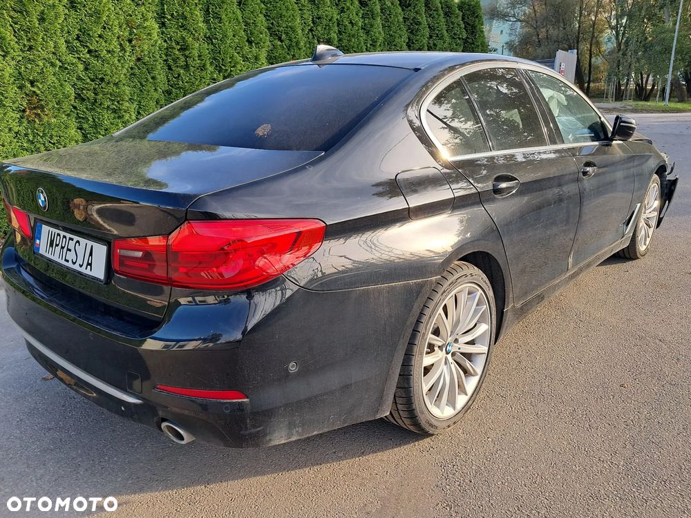 BMW Seria 5 520d Luxury Line - 11
