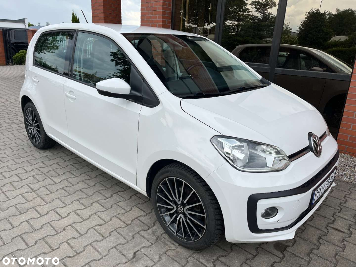 Volkswagen up! 1.0 high - 2