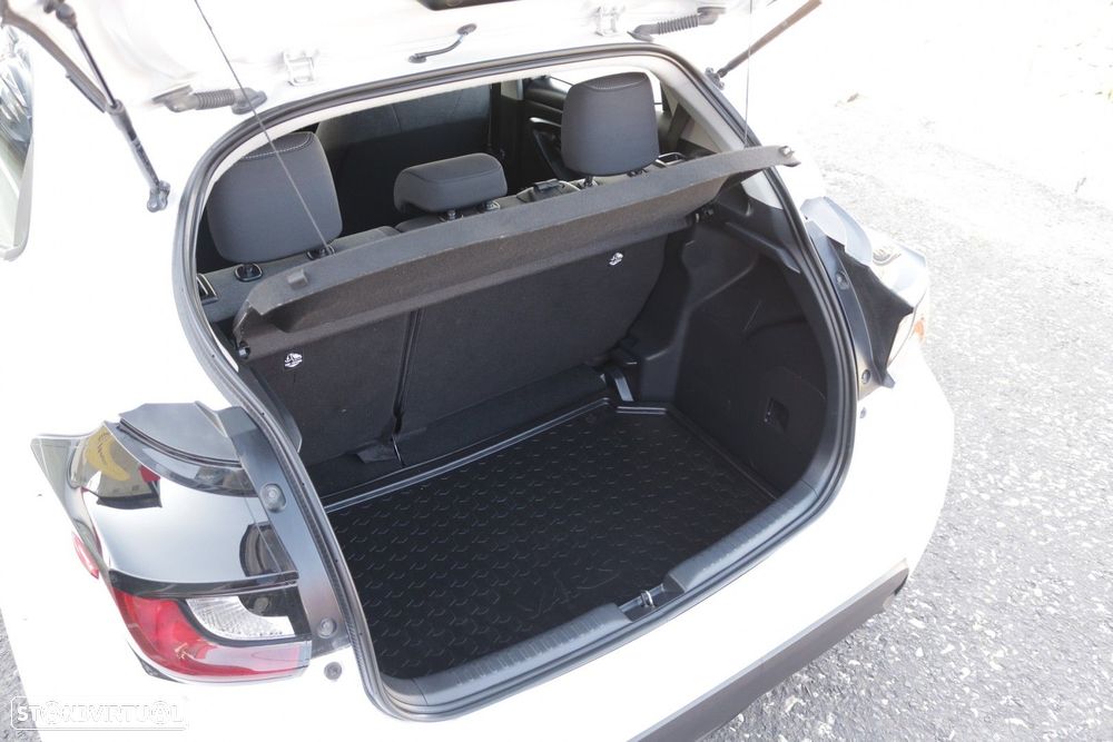 Toyota Yaris 1.5 HDF Comfort Plus - 14