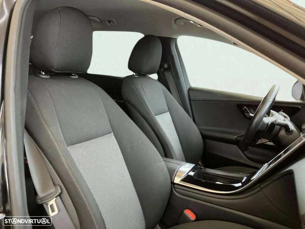 Mercedes-Benz C 200 d Avantgarde - 14