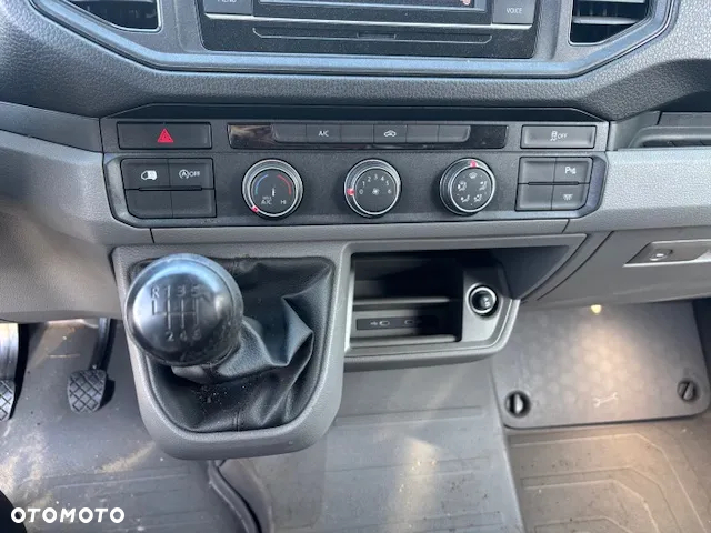 Volkswagen Crafter - 13