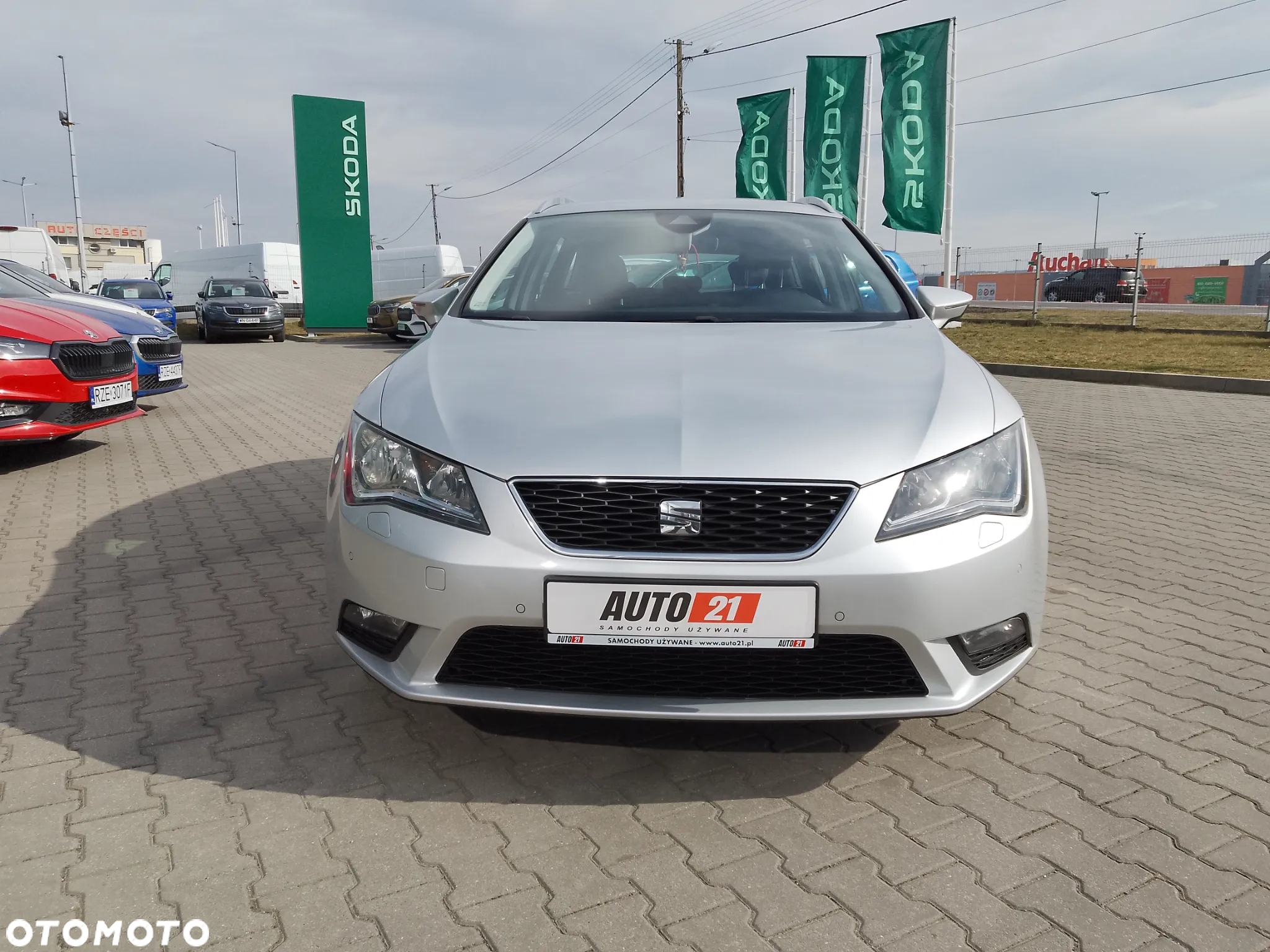 Seat Leon 1.6 TDI Style S&S DSG - 2
