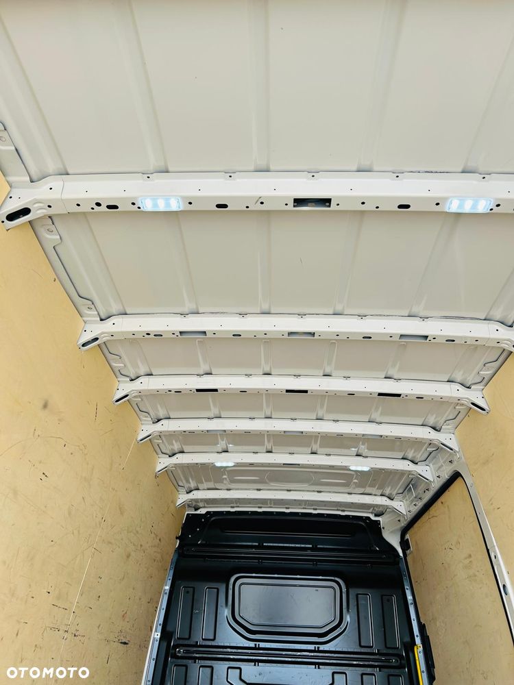 Volkswagen Crafter - 15