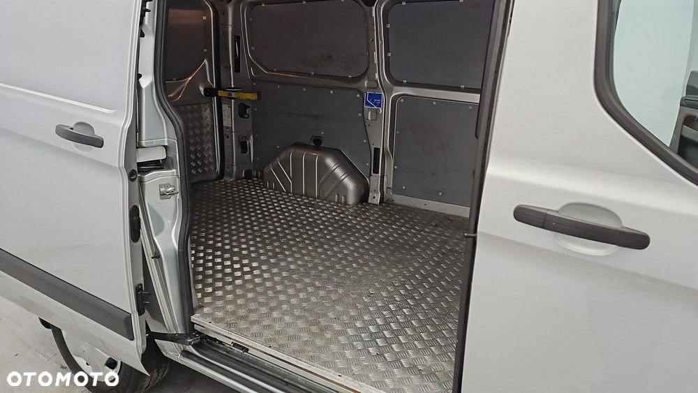 Ford Transit Custom - 21