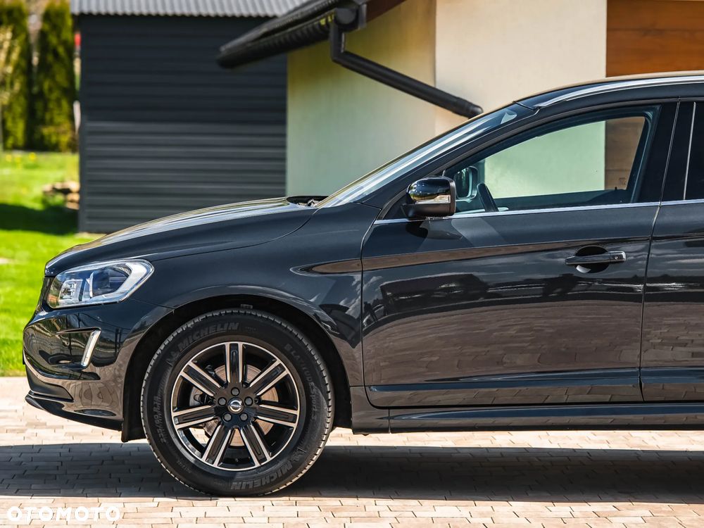 Volvo XC 60 D4 Momentum - 8