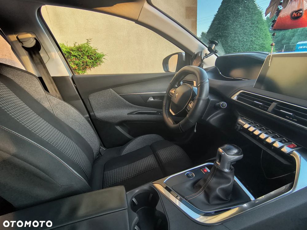 Peugeot 3008 1.5 BlueHDi Active S&S - 11
