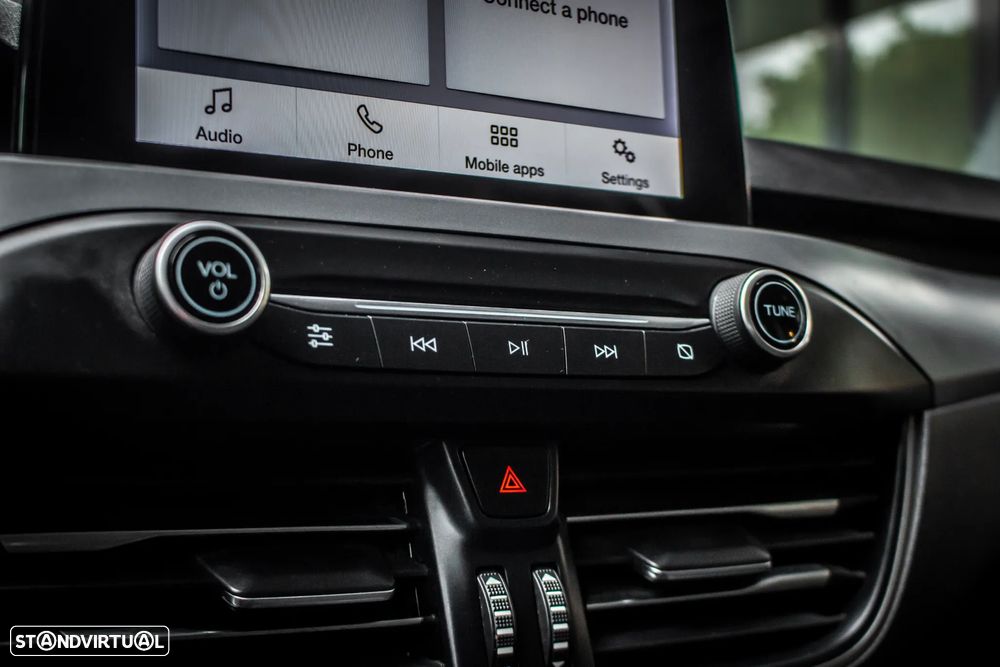 Ford Focus SW 1.0 EcoBoost Business - 26