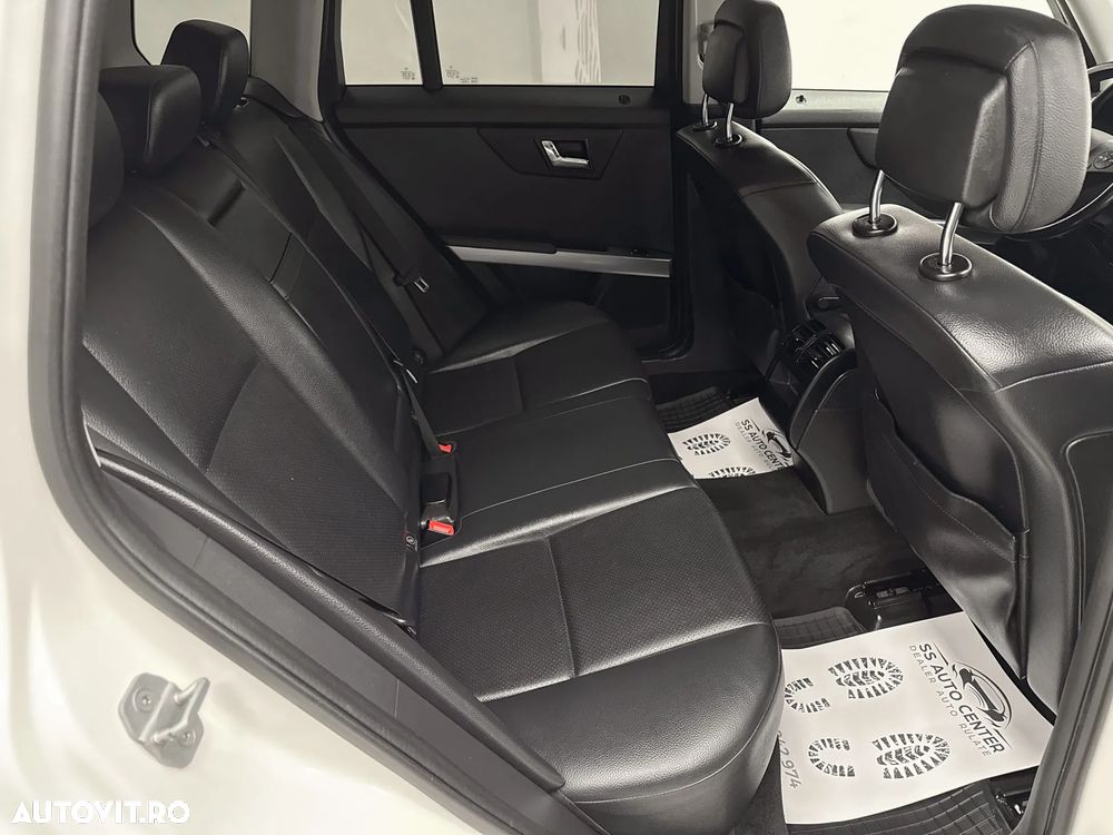 Mercedes-Benz GLK 220 CDI DPF 4Matic BlueEFFICIENCY 7G-TRONIC - 17