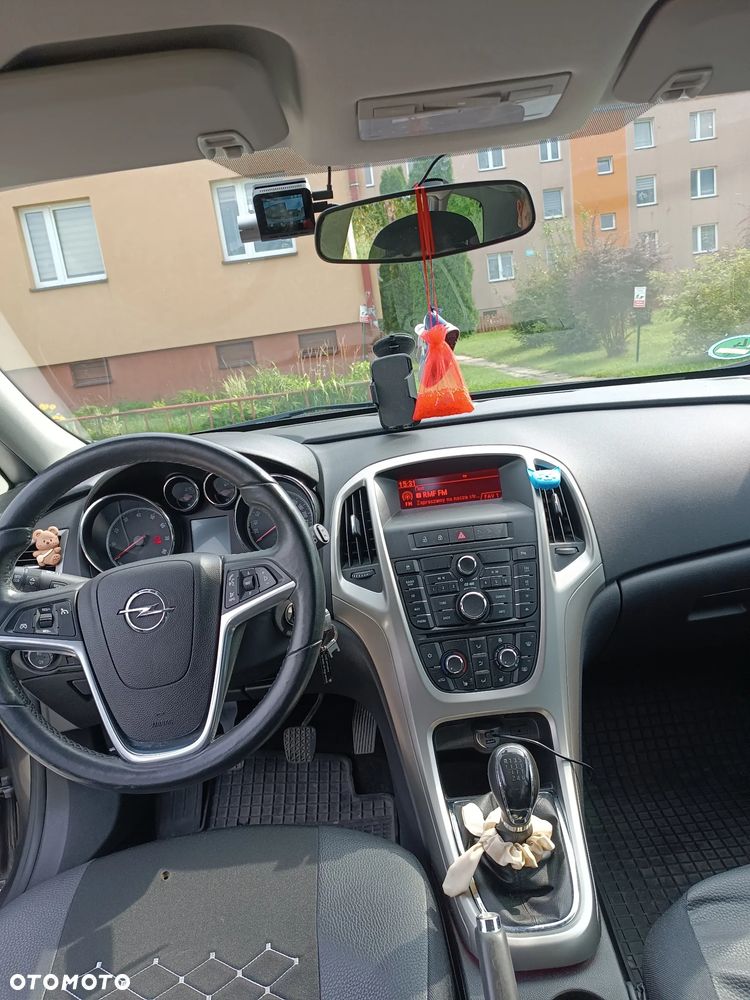 Opel Astra 1.4 Turbo - 21