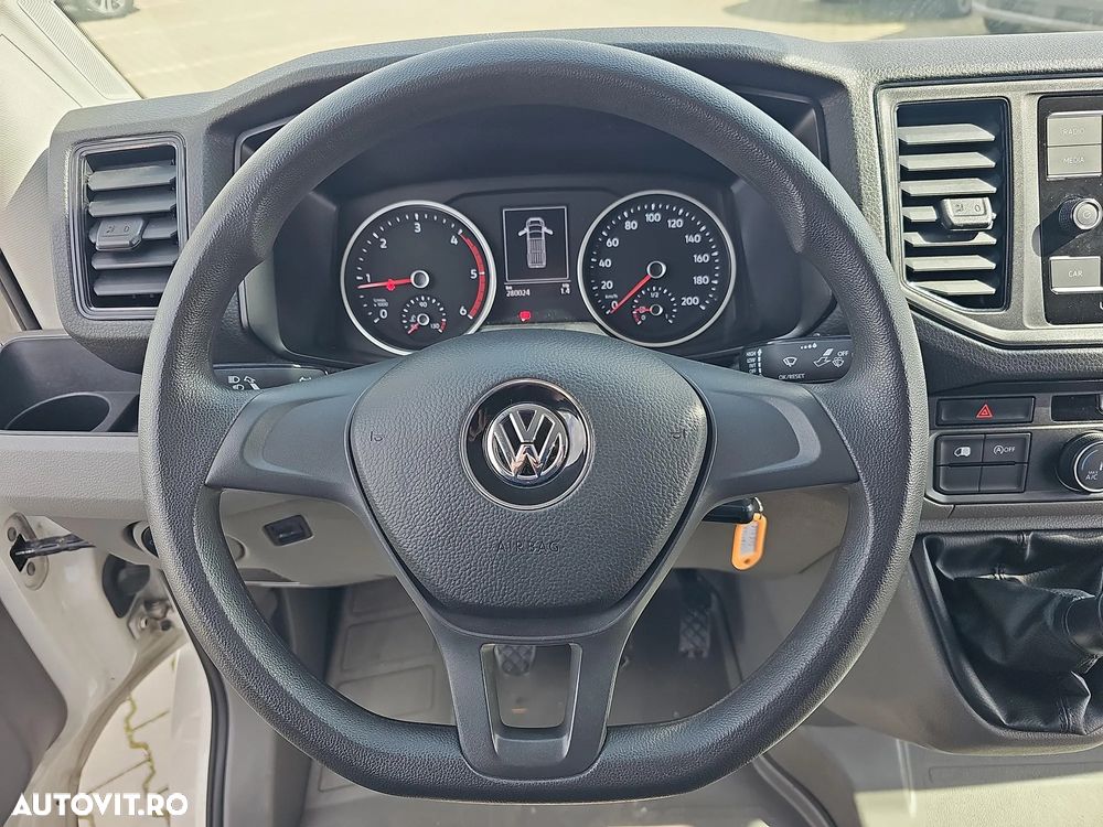 Volkswagen Crafter - 13