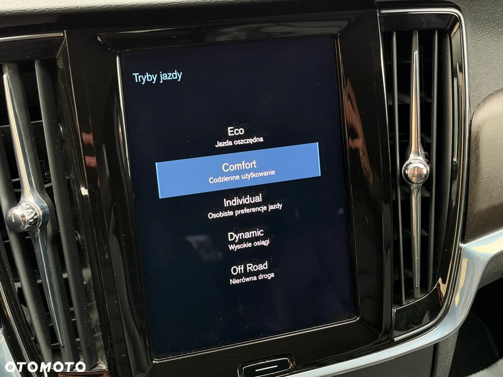 Volvo V90 Cross Country D5 AWD Pro - 16