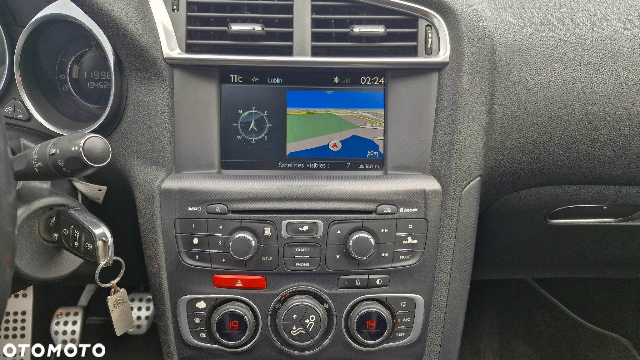 Citroën DS4 e-HDi 115 SoChic - 14