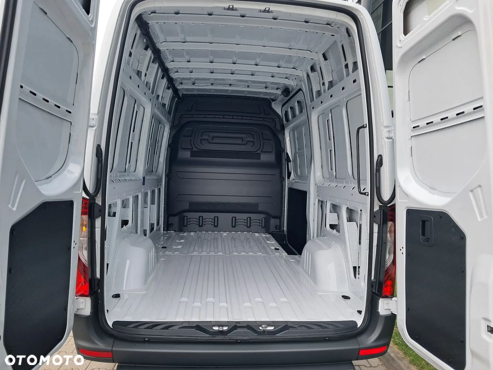 Mercedes-Benz Sprinter 315 CDI Furgon PRO standard  3665 mm L2H2 - 8