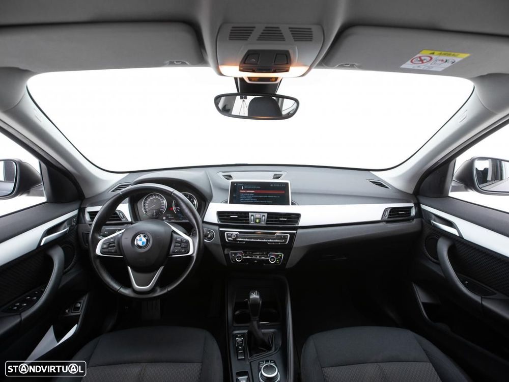 BMW X1 25 e xDrive Corporate Edition - 7