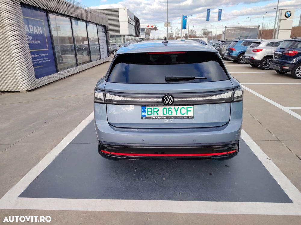 Volkswagen ID.7 Tourer 77 kWh Advanced - 2