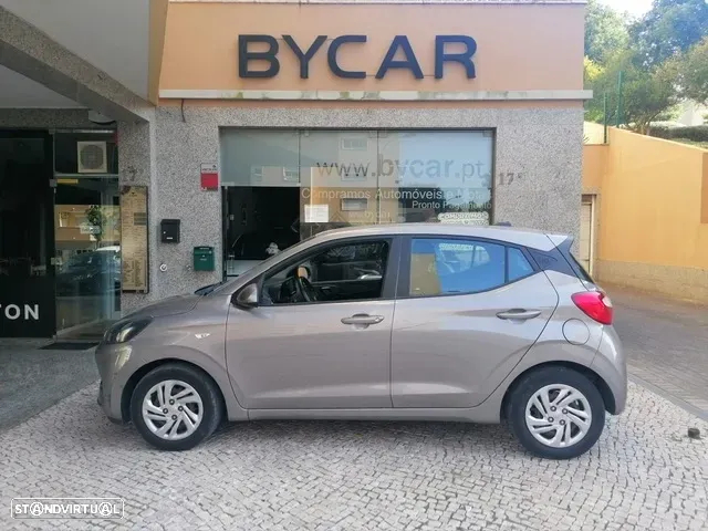 Hyundai i10 1.0 Comfort AMT - 25