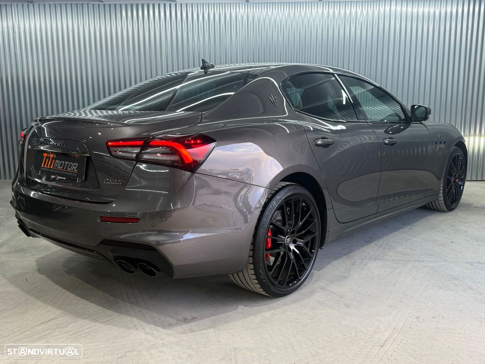 Maserati Ghibli GT Hybrid - 4