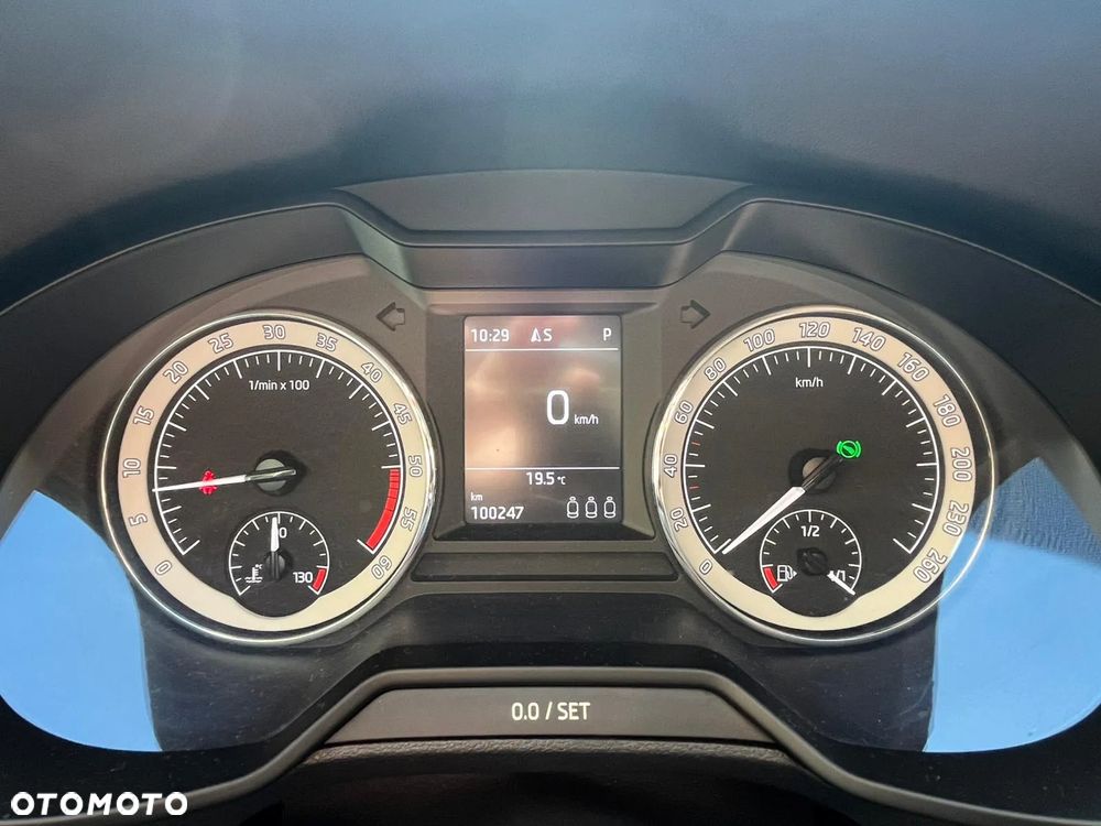 Skoda Octavia 2.0 TDI Style DSG - 15