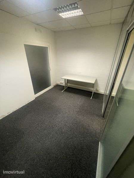 Escritórios para arrendar Linhó (Sintra) perto da Beoura - Grande imagem: 4/7