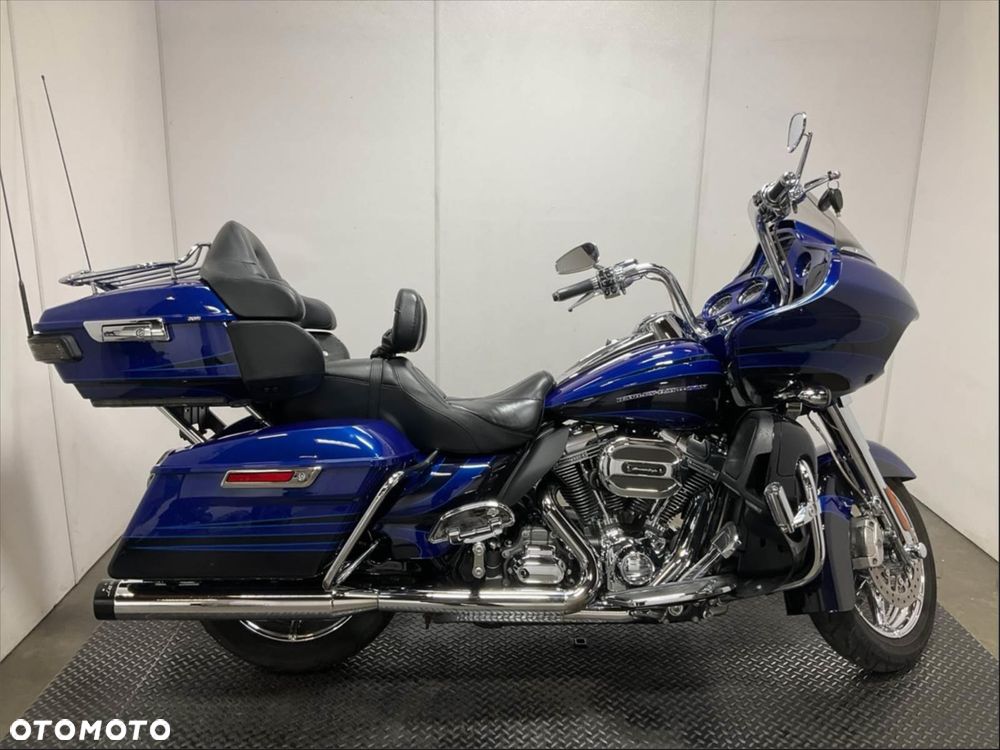 Harley-Davidson Touring Road Glide - 1