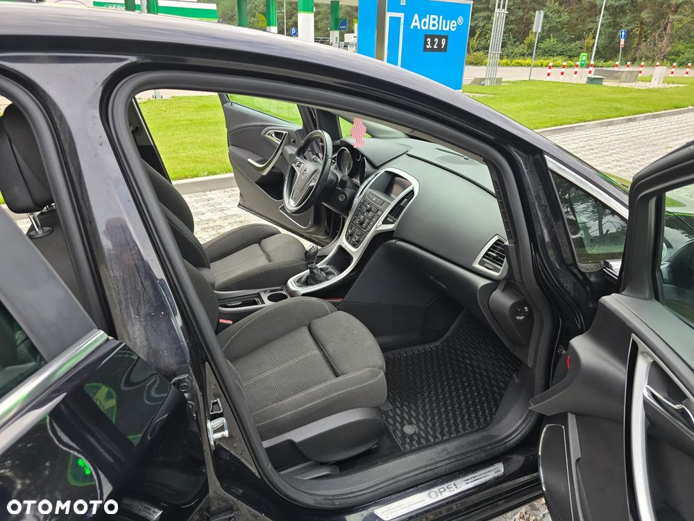 Opel Astra 1.4 Turbo Design Edition - 15