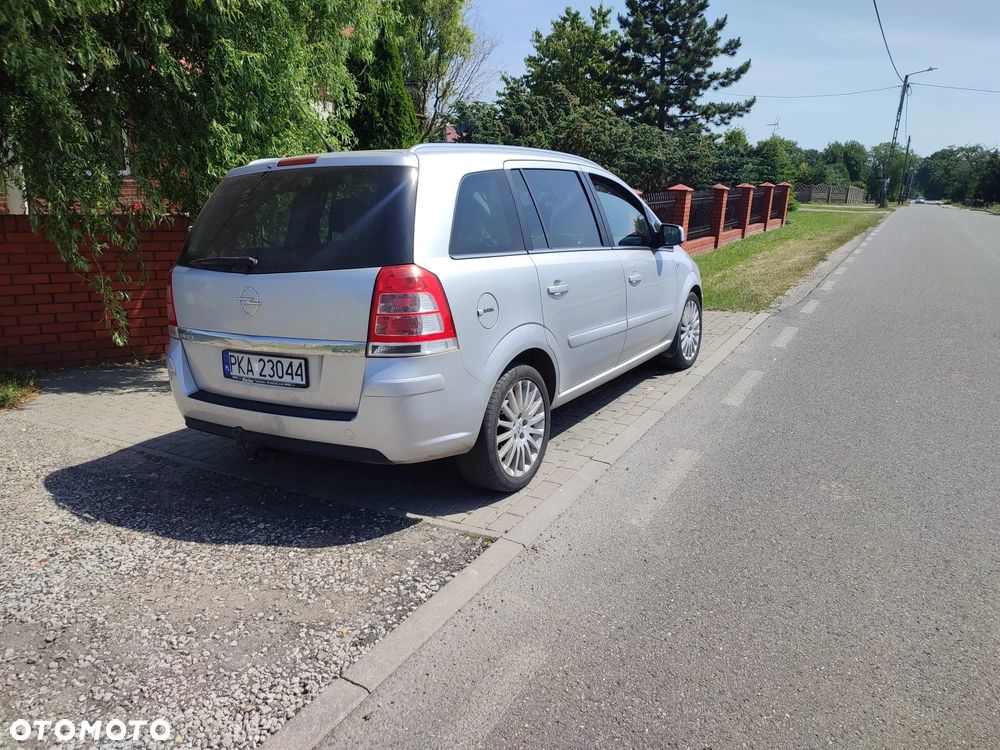 Opel Zafira 1.7 CDTI Cosmo EU5 - 3