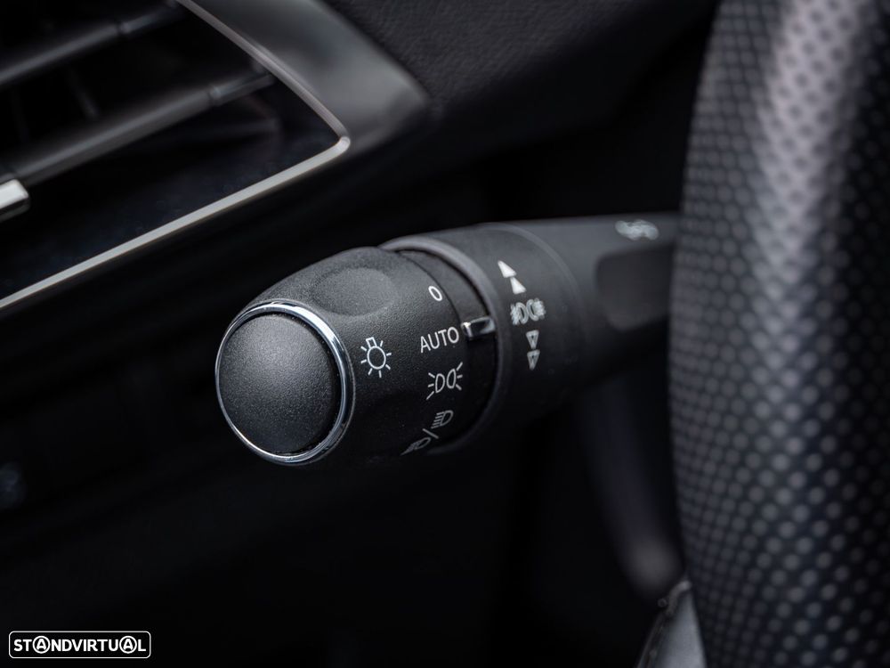 Peugeot 3008 1.5 BlueHDi GT Line EAT8 - 9