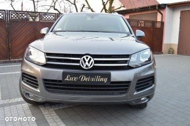 Volkswagen Touareg - 1