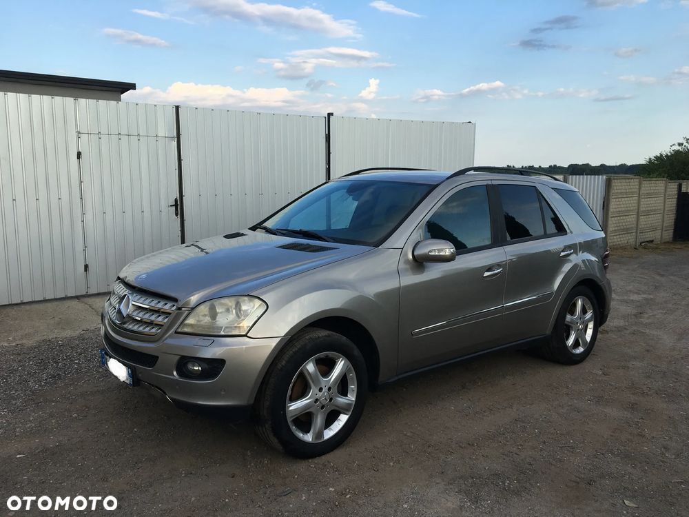 Mercedes-Benz ML - 1
