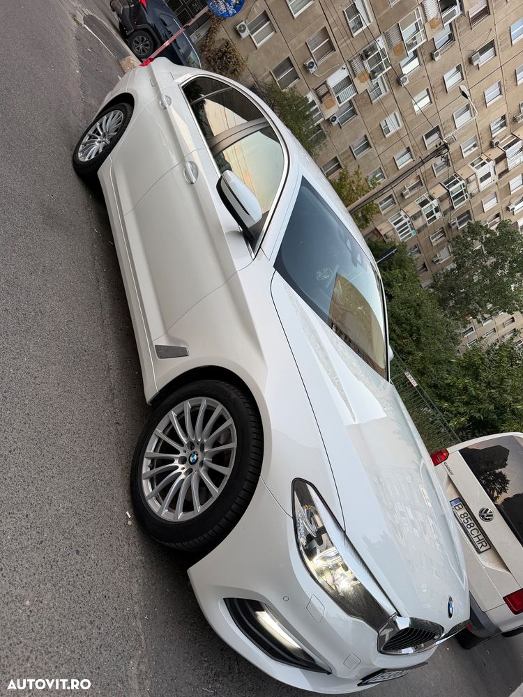 BMW Seria 5 520d AT - 9