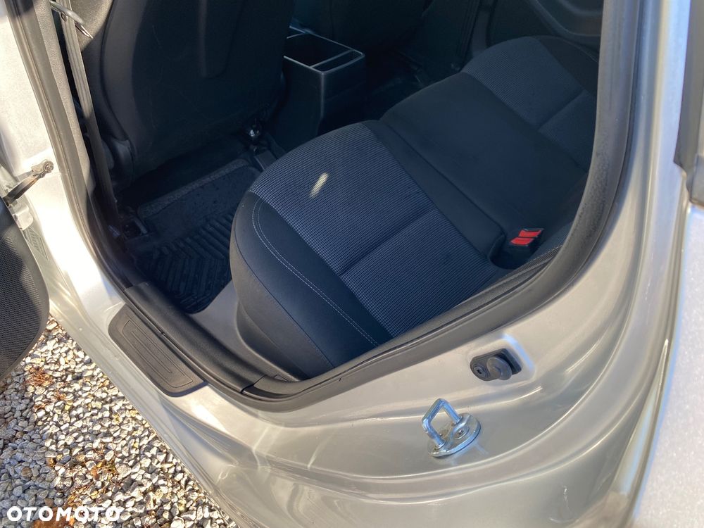 Hyundai i30 1.6 Comfort - 24