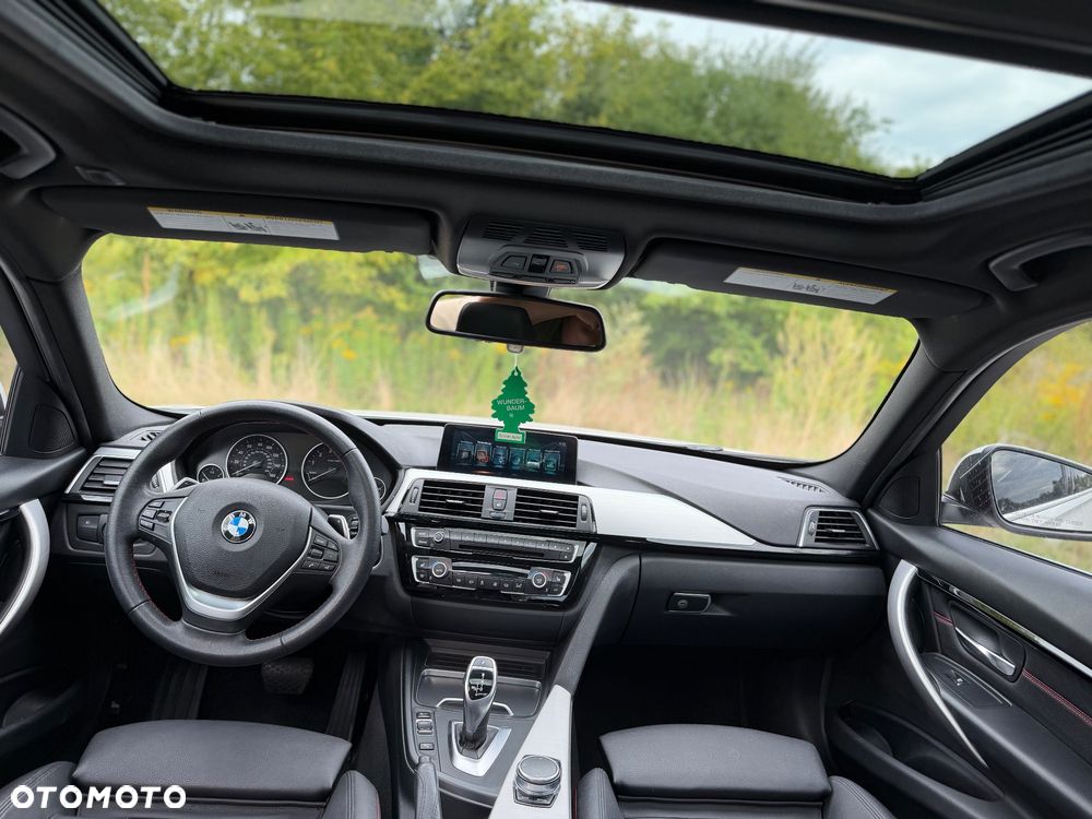 BMW Seria 3 330i - 8