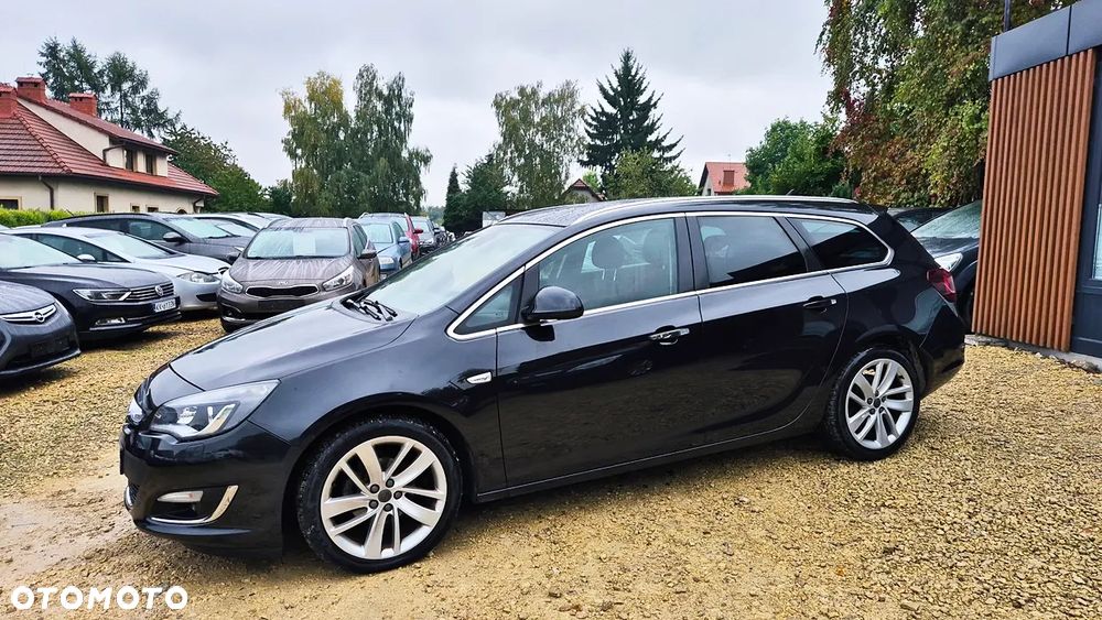 Opel Astra 1.4 Turbo Cosmo - 25