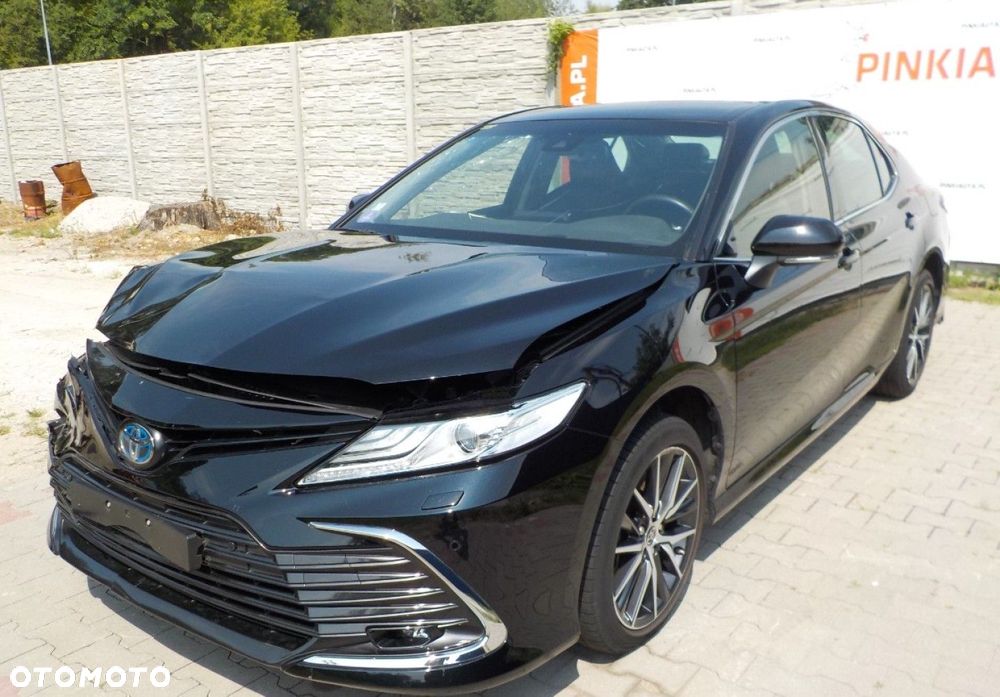 Toyota Camry - 8