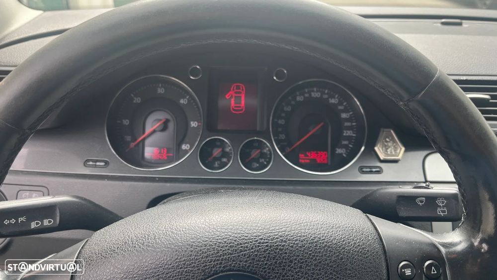 VW Passat Variant 2.0 TDI Confortline - 6