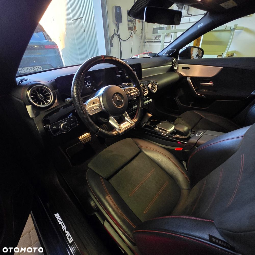 Mercedes-Benz CLA - 13