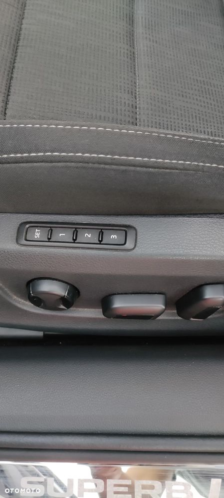 Skoda Superb 2.0 TDI Ambition - 12