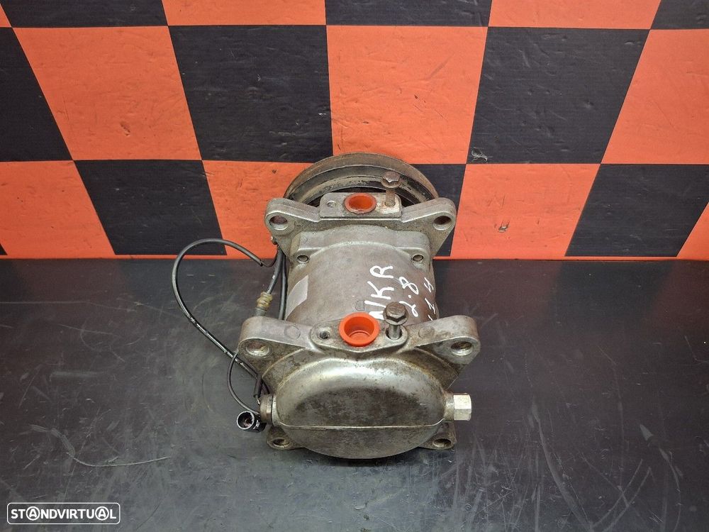 Compressor Do Ar Condicionado Isuzu Elf Camião De Plataforma/Chassis ( - 3