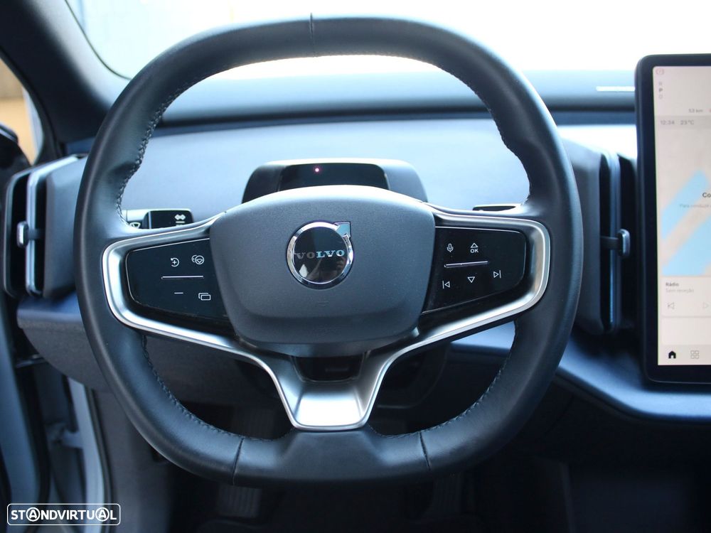 Volvo EX30 Single Motor Extended Range RWD Ultra - 8