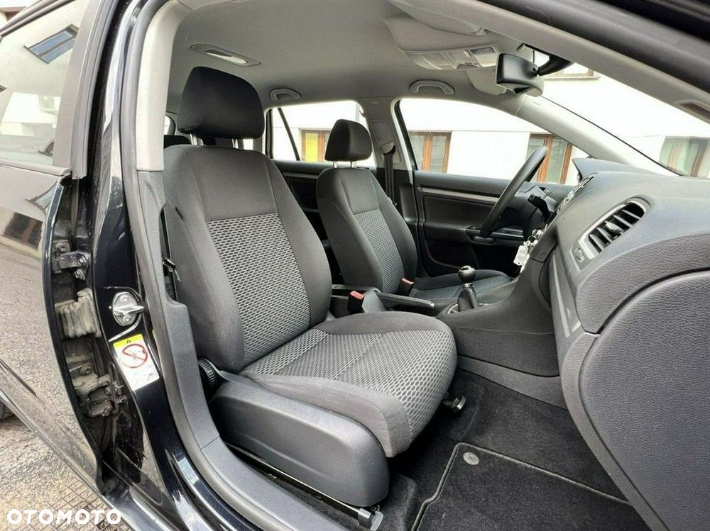 Volkswagen Golf - 13